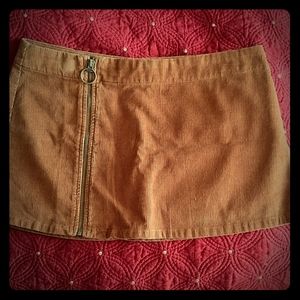Brown mini skirt